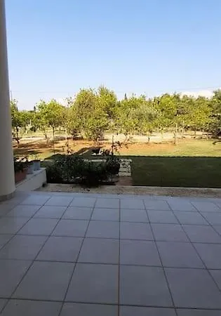 아파트 Milivilla Luxury Farmhome 키파리씨아
